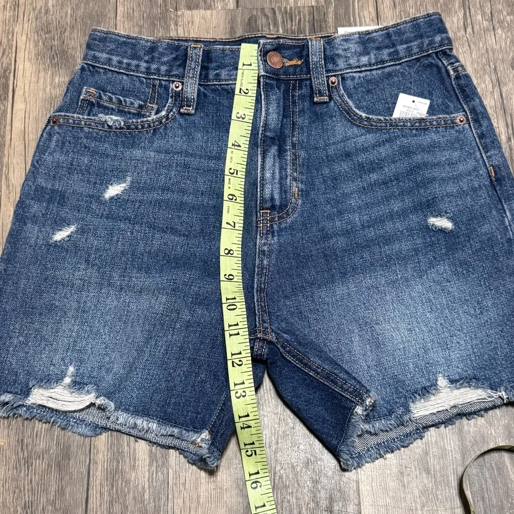 Old Navy High-Rise Slouchy Straight Distressed Denim Shorts Girl Size 12